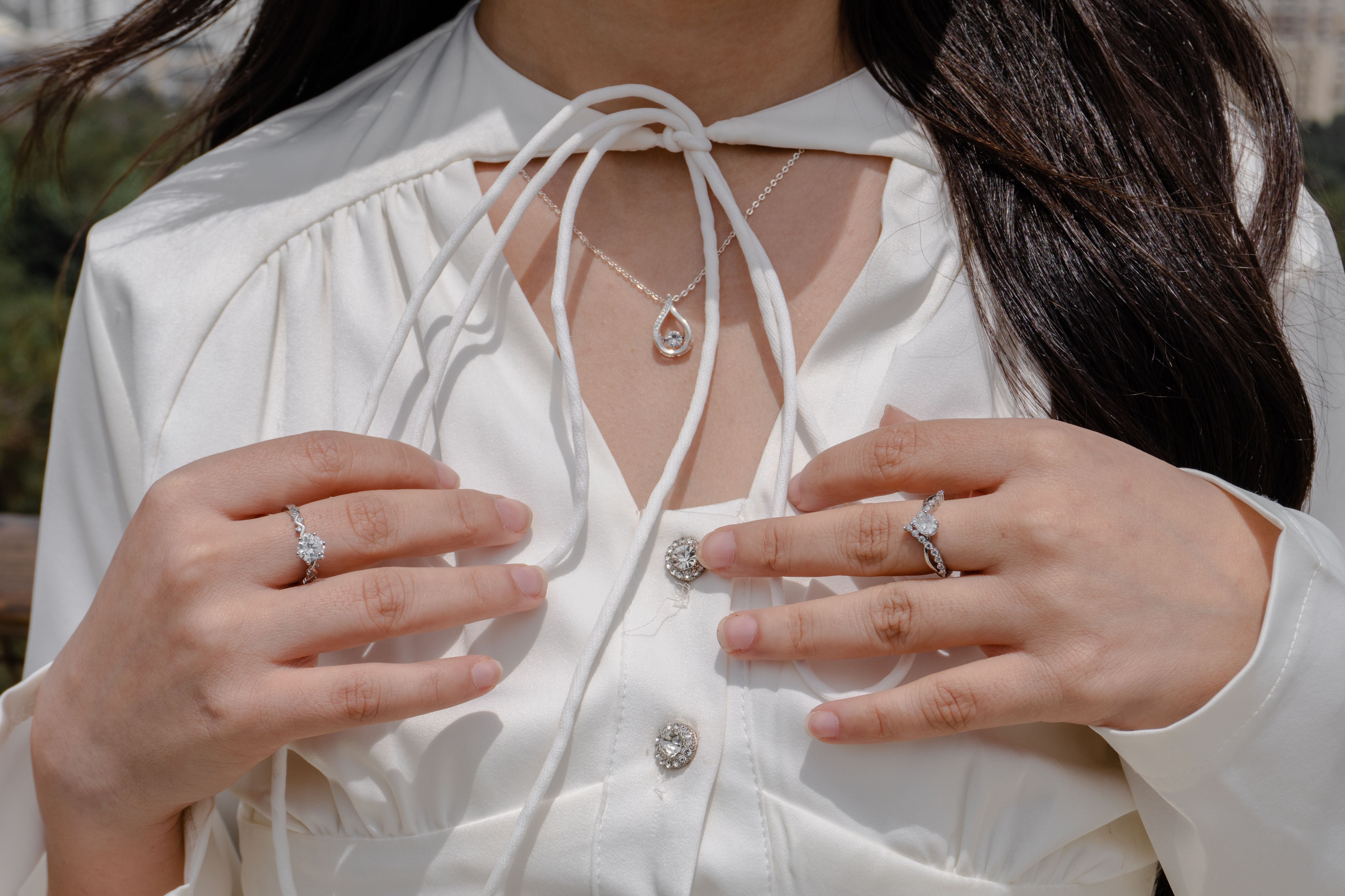 Lab Grown Diamond vs Natural Diamond: What's the Difference?